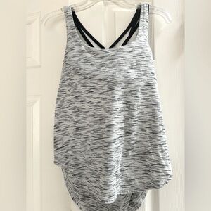 Women's Lululemon Black and White Strappy Workout Tank Top With Built-In Bra
